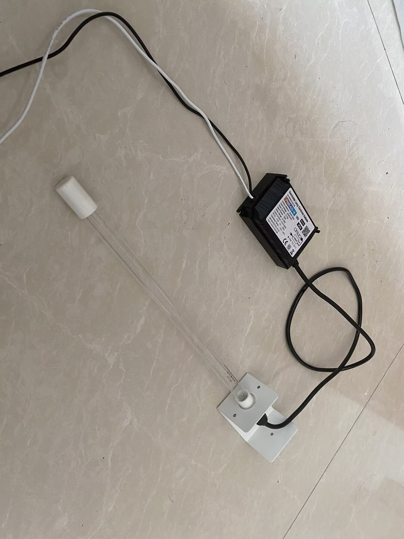 24V U Monte UV Cleanser con Magnet 14 'Polvo de aire interior HAVC HAVC Germicida Ultraviolet Air Purifier Lights UV Bulb 357 mm